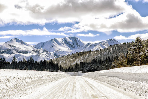 Best Time to Visit Mammoth Lakes, Mammoth Resort, Mammoth Golf Course, Mammoth Lakes Resort, Mammoth Vacation Rentals, Mammoth Mountain Cabin, Lodging in Mammoth Lakes