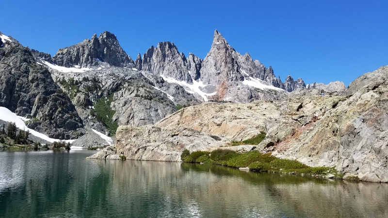 eastern sierra mountains- best hikes in Mammoth lakes- Mono County.